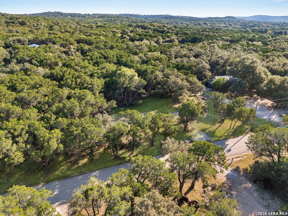 1675 8th Street West, Lakehills, TX 78063