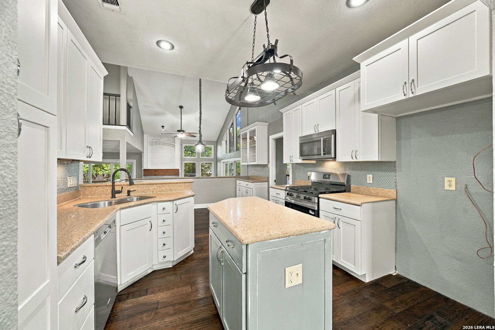 13030 HUNTERS BREEZE ST, San Antonio, TX 78230