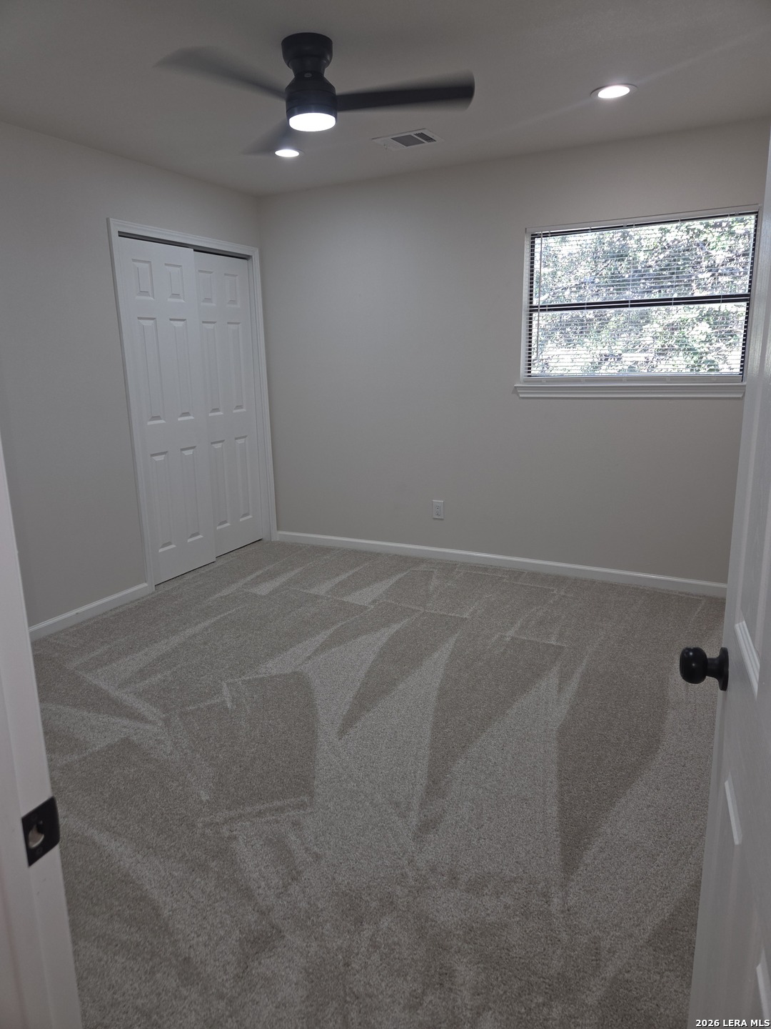 8562 ECHO CREEK LN, San Antonio, TX 78240