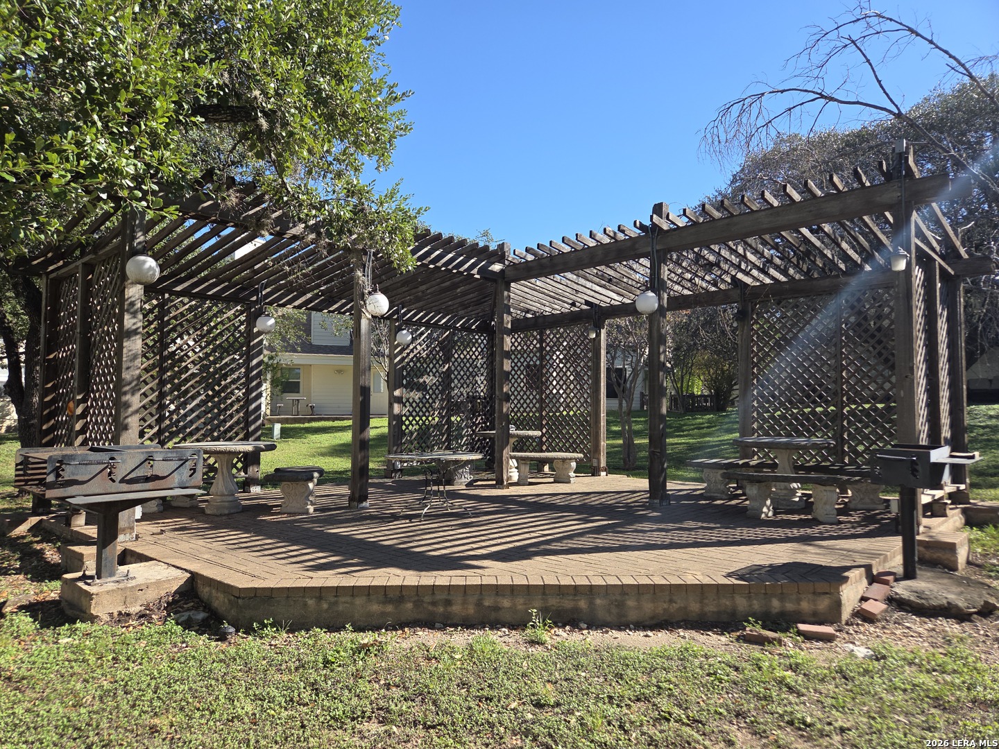 8562 ECHO CREEK LN, San Antonio, TX 78240