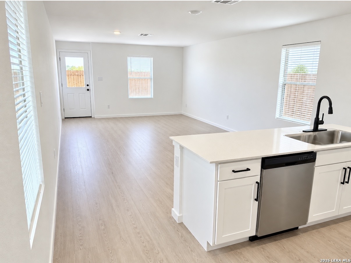 4847 Daisy Blossom, Converse, TX 78109