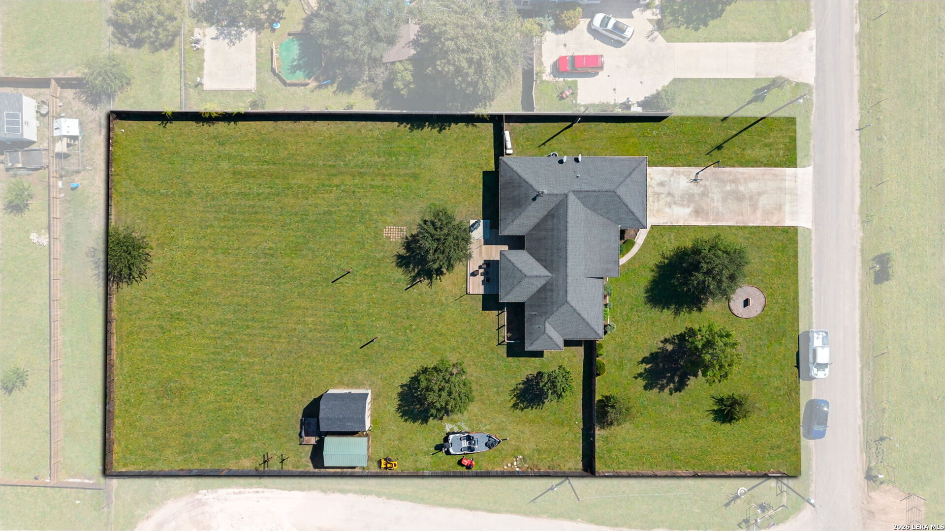 193 County Road 271, Rio Medina, TX 78066