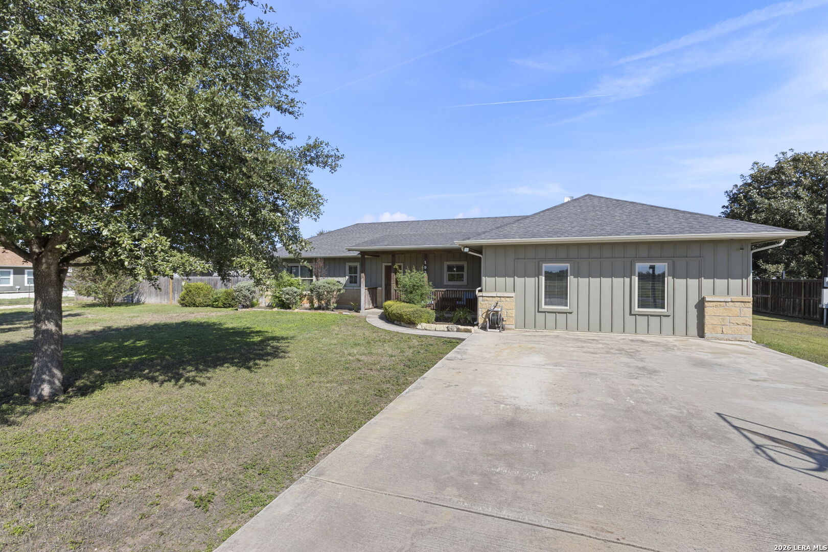 193 County Road 271, Rio Medina, TX 78066