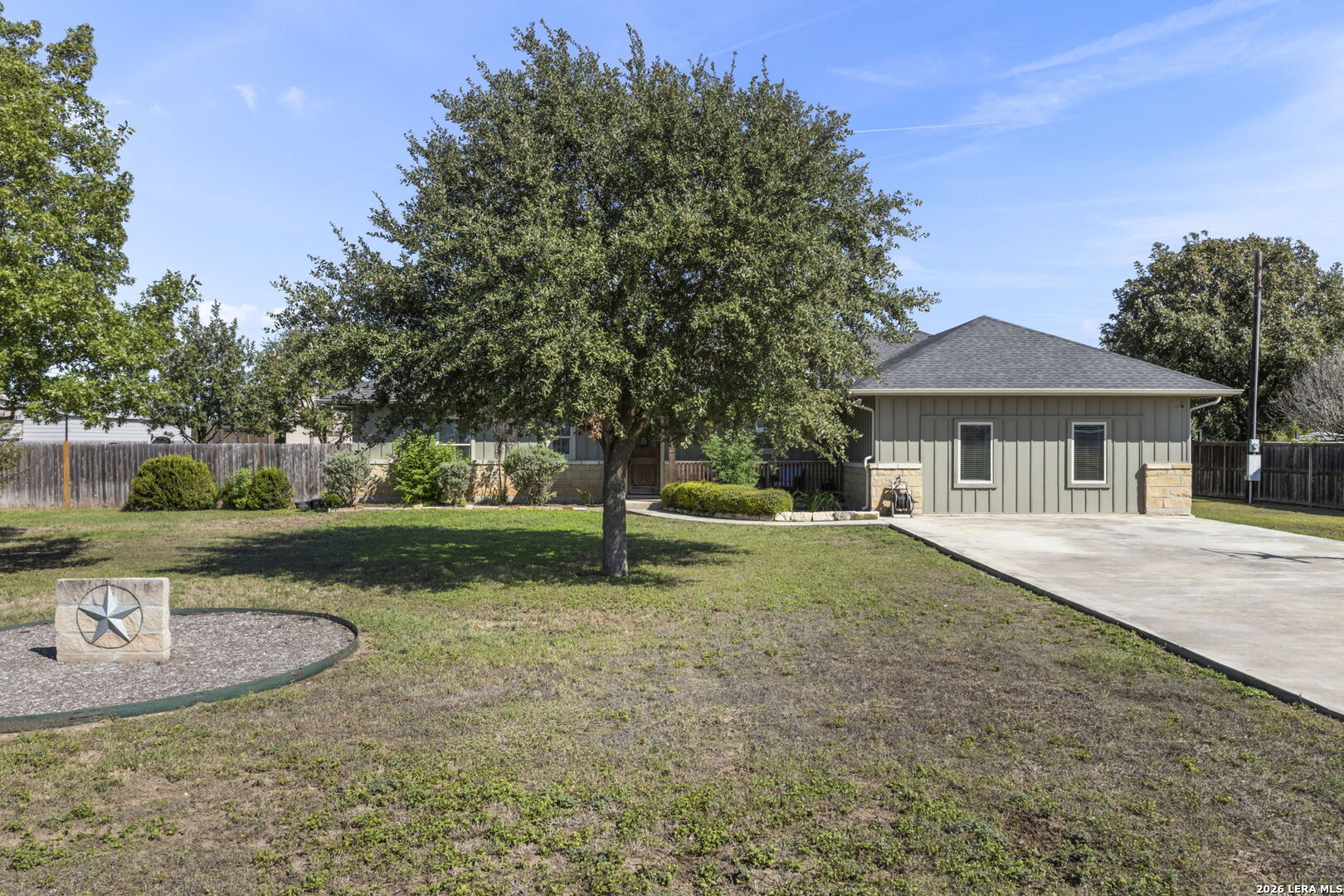 193 County Road 271, Rio Medina, TX 78066