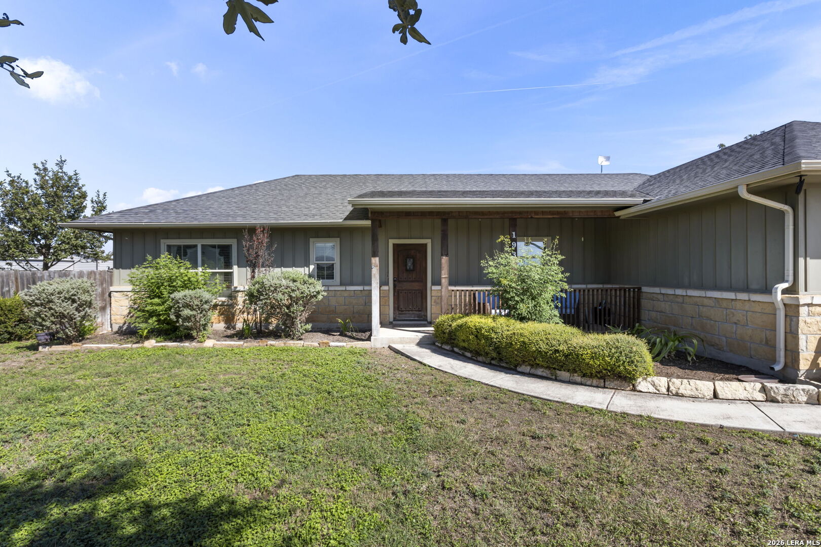 193 County Road 271, Rio Medina, TX 78066
