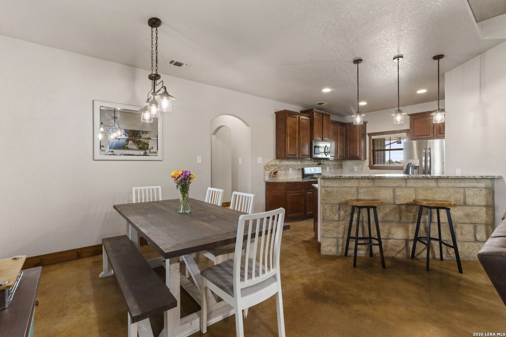 193 County Road 271, Rio Medina, TX 78066