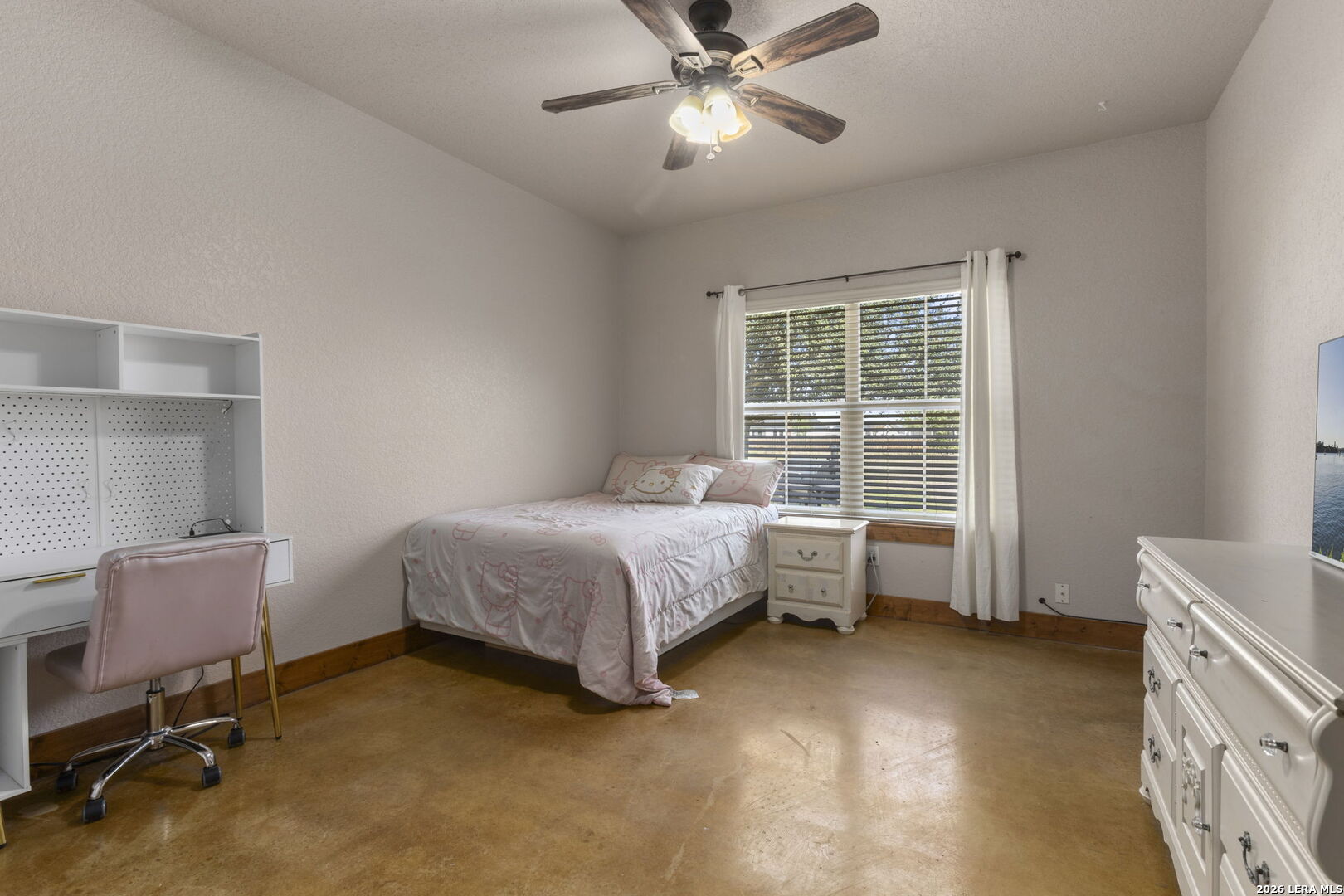 193 County Road 271, Rio Medina, TX 78066