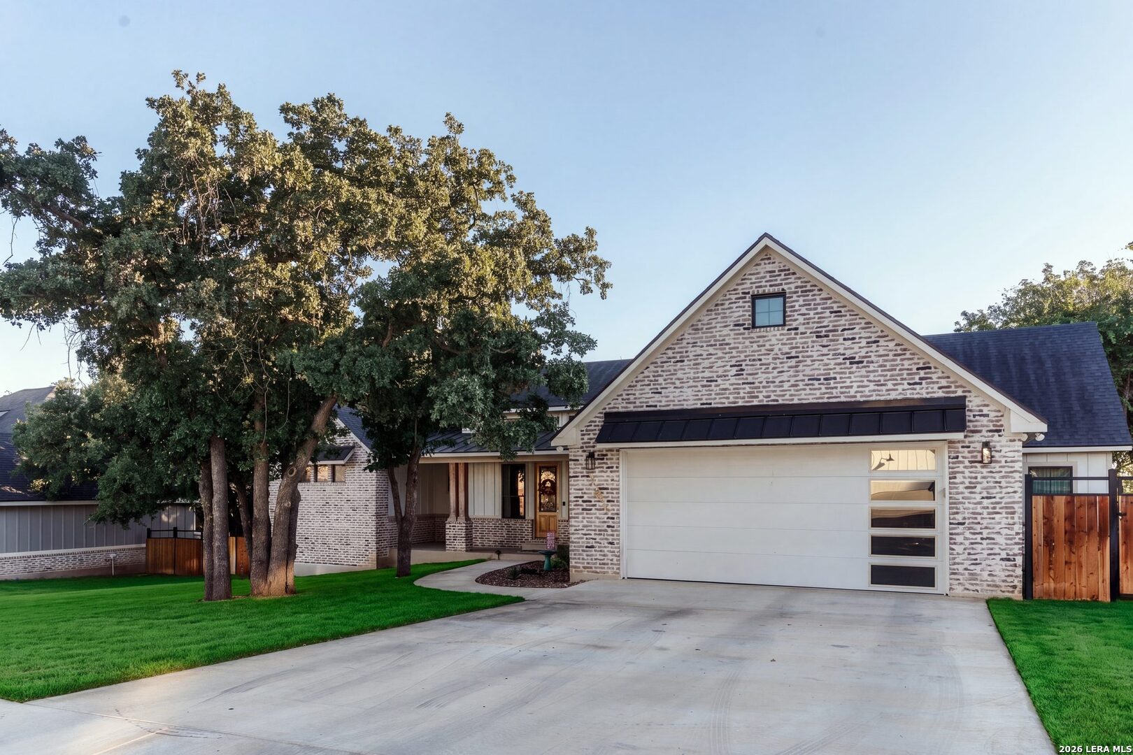 Photo 4 of Single family home for sale at 181 W Magnolia Cir, La Vernia, TX 78121 | MLS# 2022197 | Listing updated on 2026-10-08