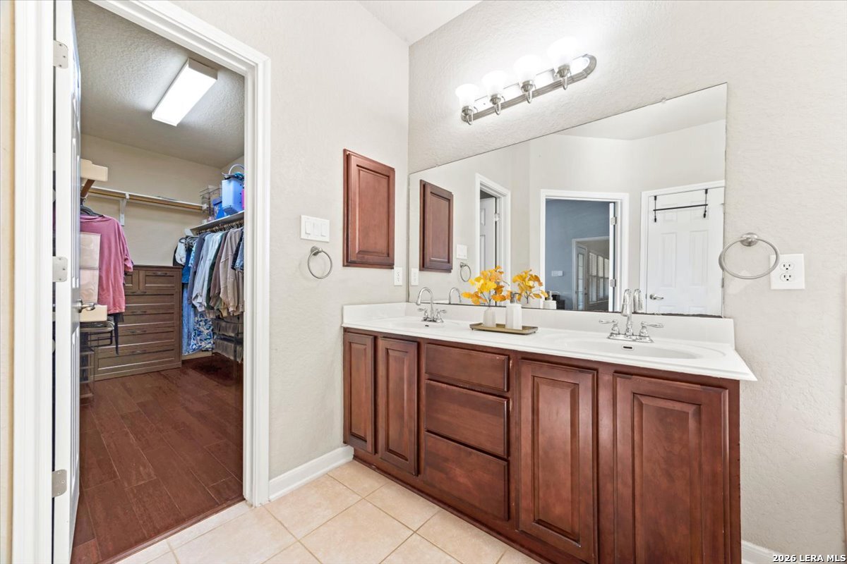 5606 Southern Oaks, San Antonio, TX 78261