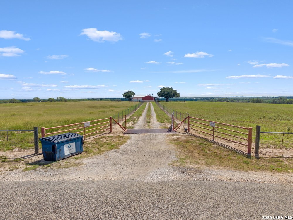 2888 County Road 136, Kenedy, TX 78119