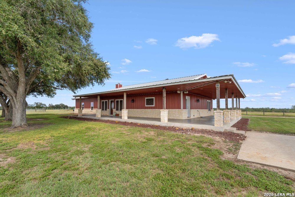 2888 County Road 136, Kenedy, TX 78119