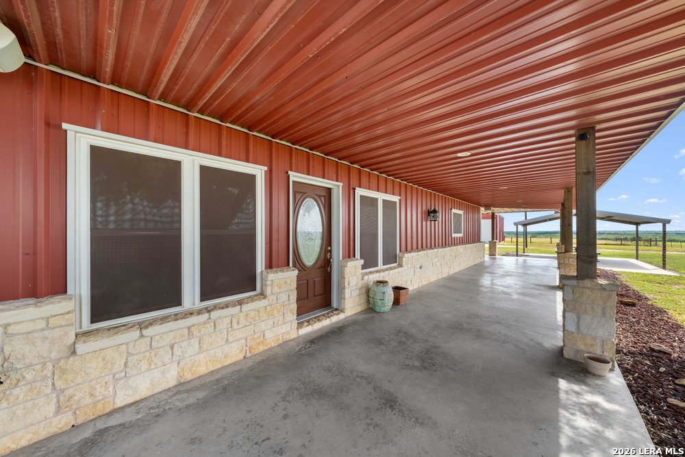 2888 County Road 136, Kenedy, TX 78119