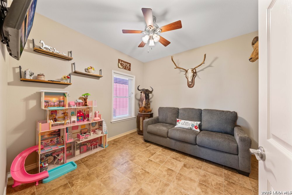 2888 County Road 136, Kenedy, TX 78119
