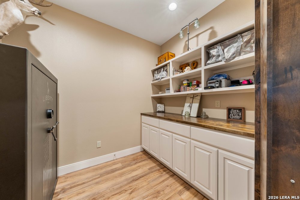 2888 County Road 136, Kenedy, TX 78119