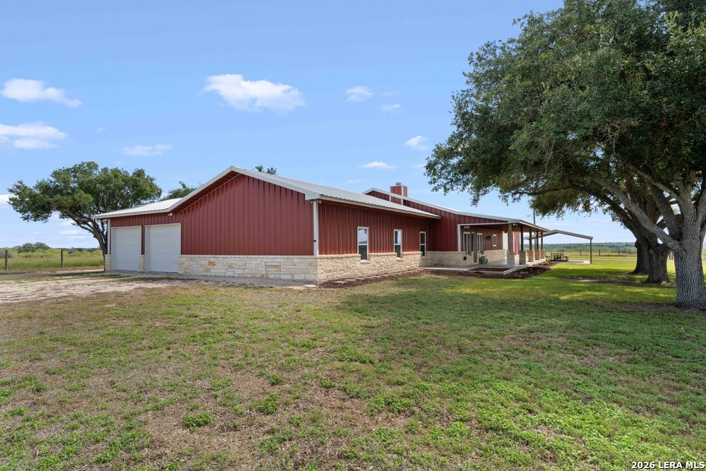 2888 County Road 136, Kenedy, TX 78119