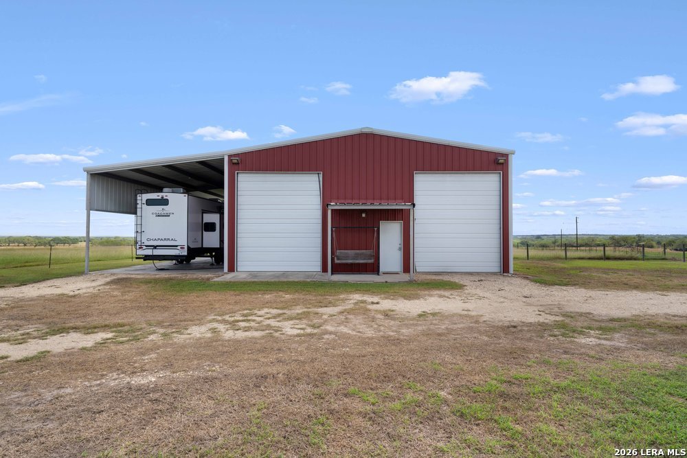 2888 County Road 136, Kenedy, TX 78119