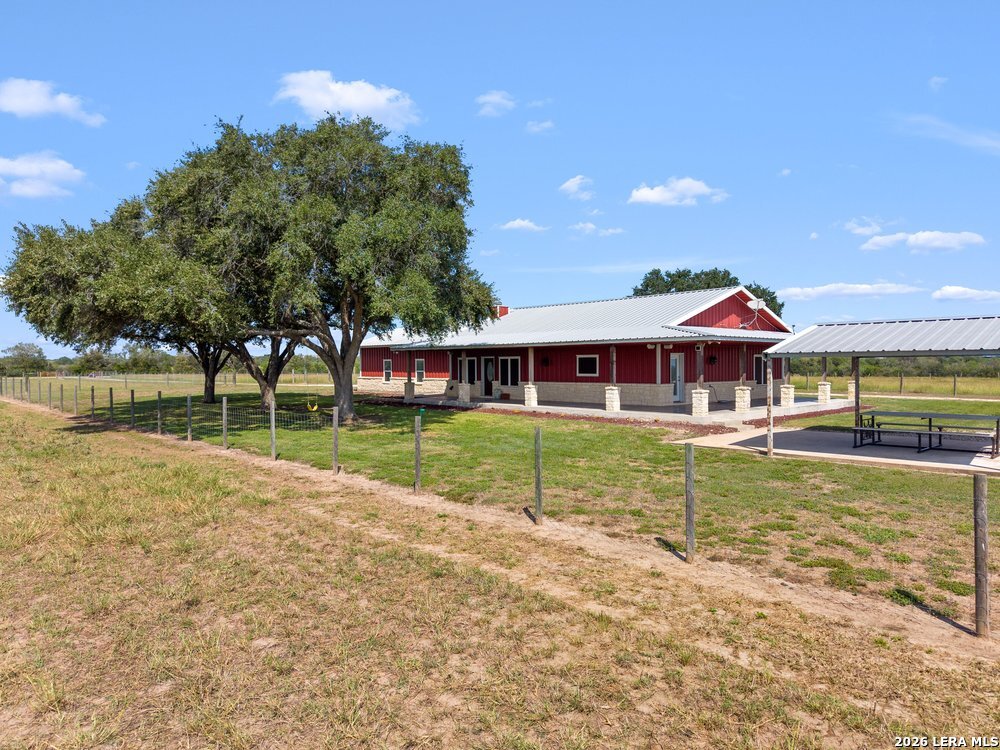 2888 County Road 136, Kenedy, TX 78119