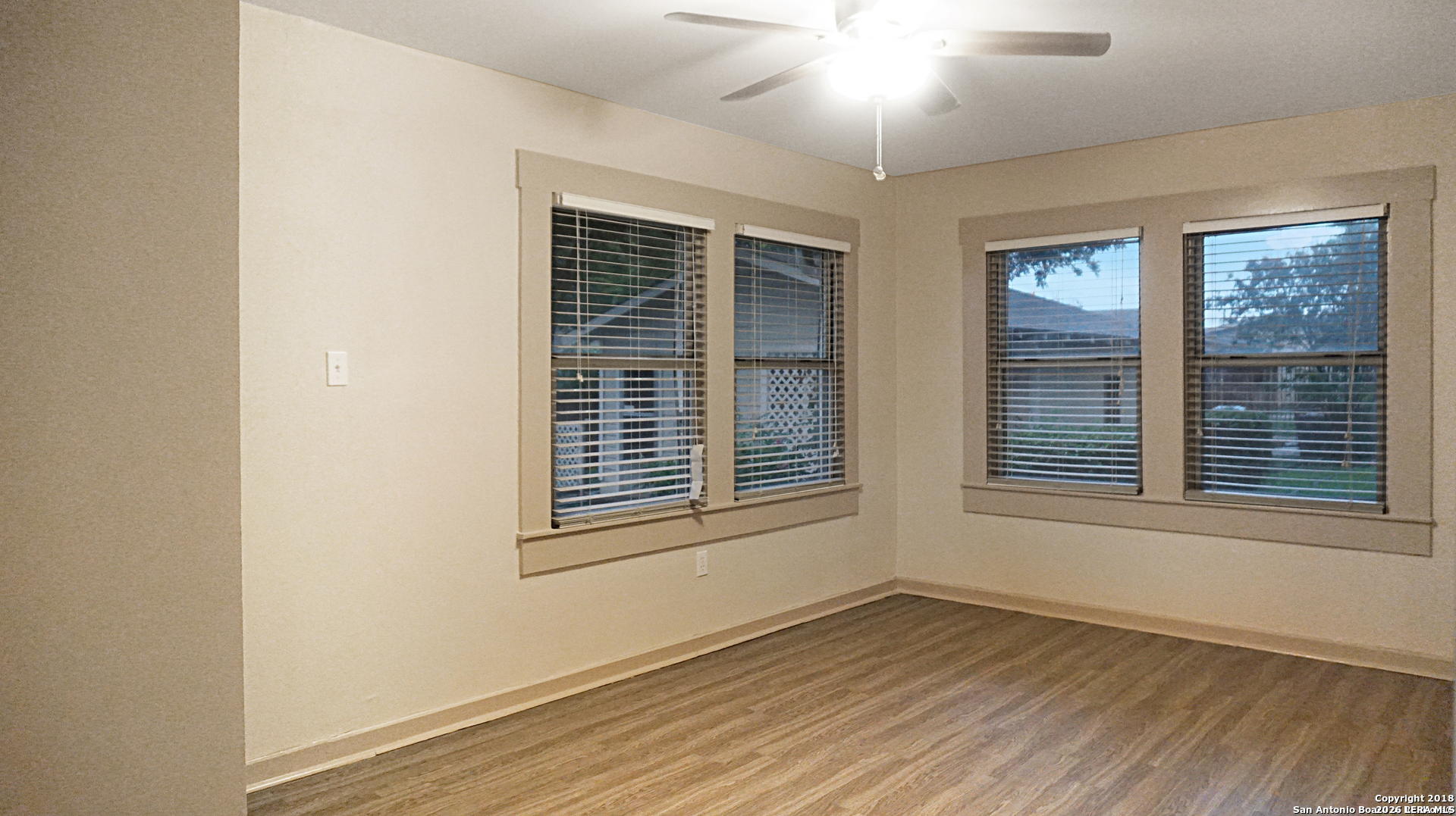 1506 WAVERLY AVE, San Antonio, TX 78201