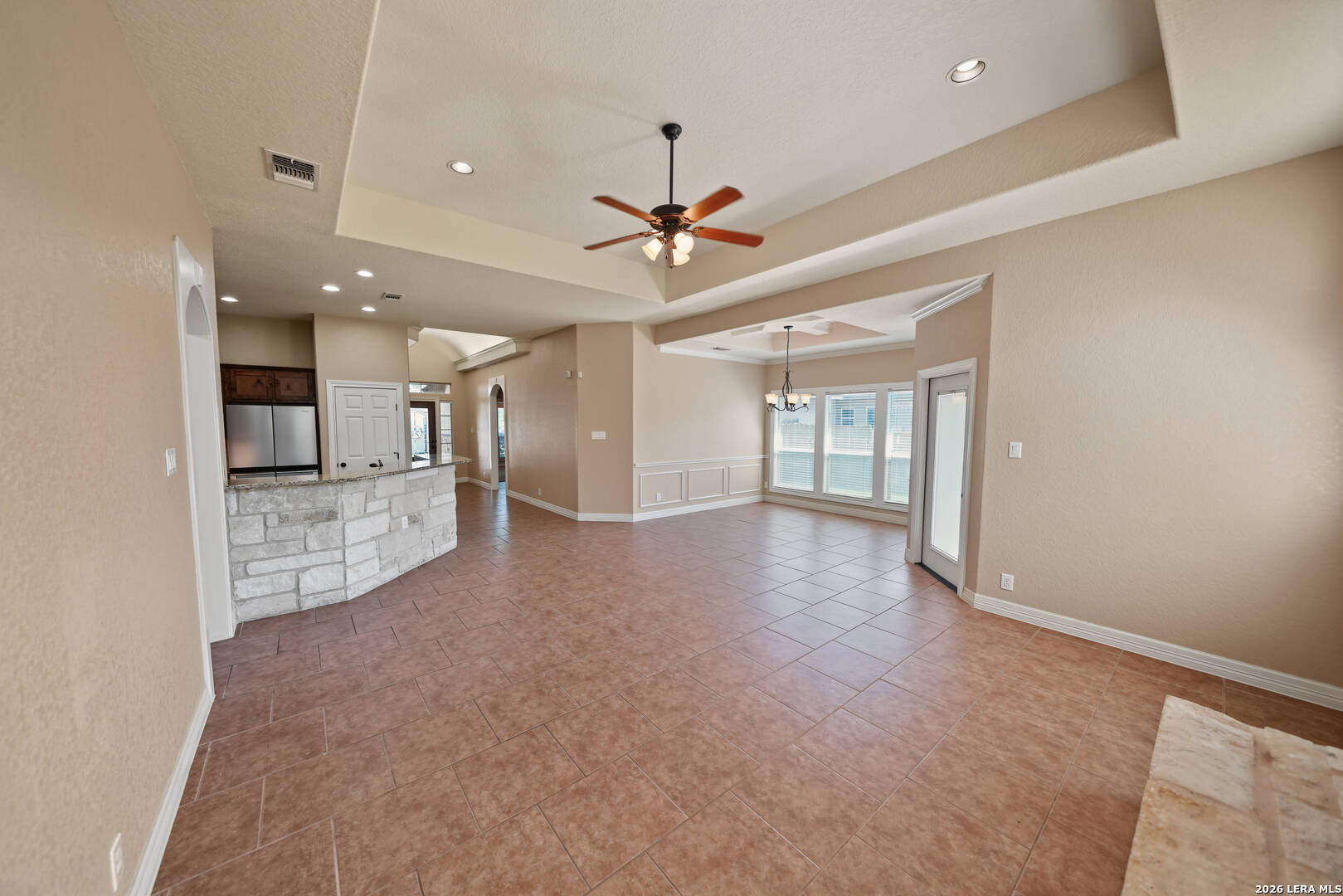 15513 DELL LN, Selma, TX 78154