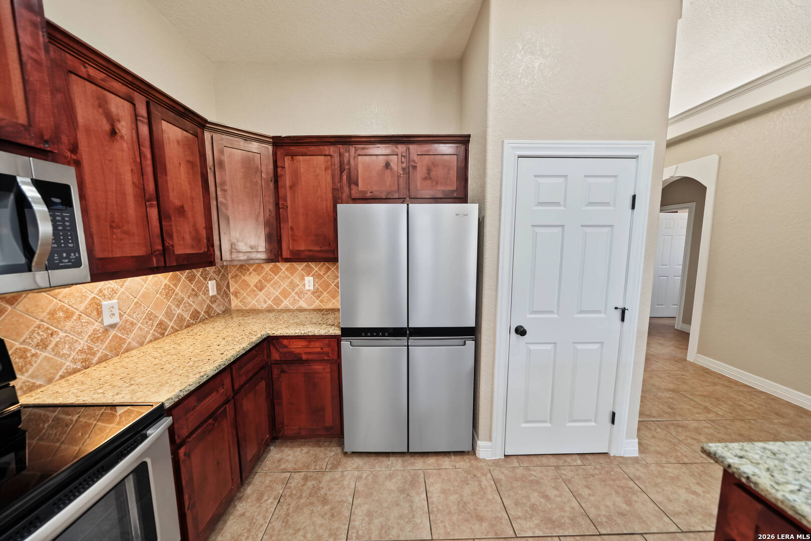 15513 DELL LN, Selma, TX 78154