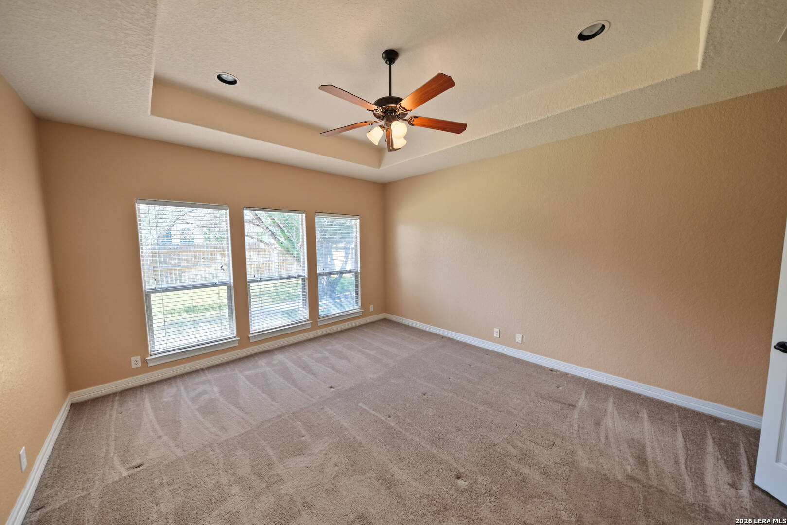 15513 DELL LN, Selma, TX 78154