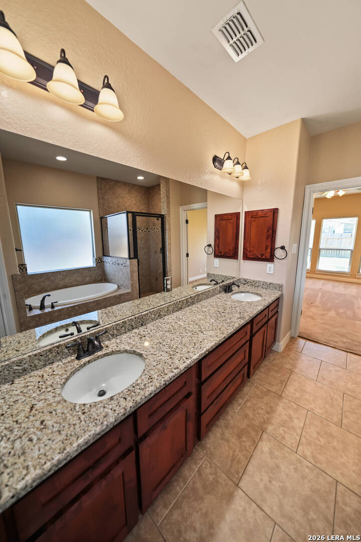 15513 DELL LN, Selma, TX 78154
