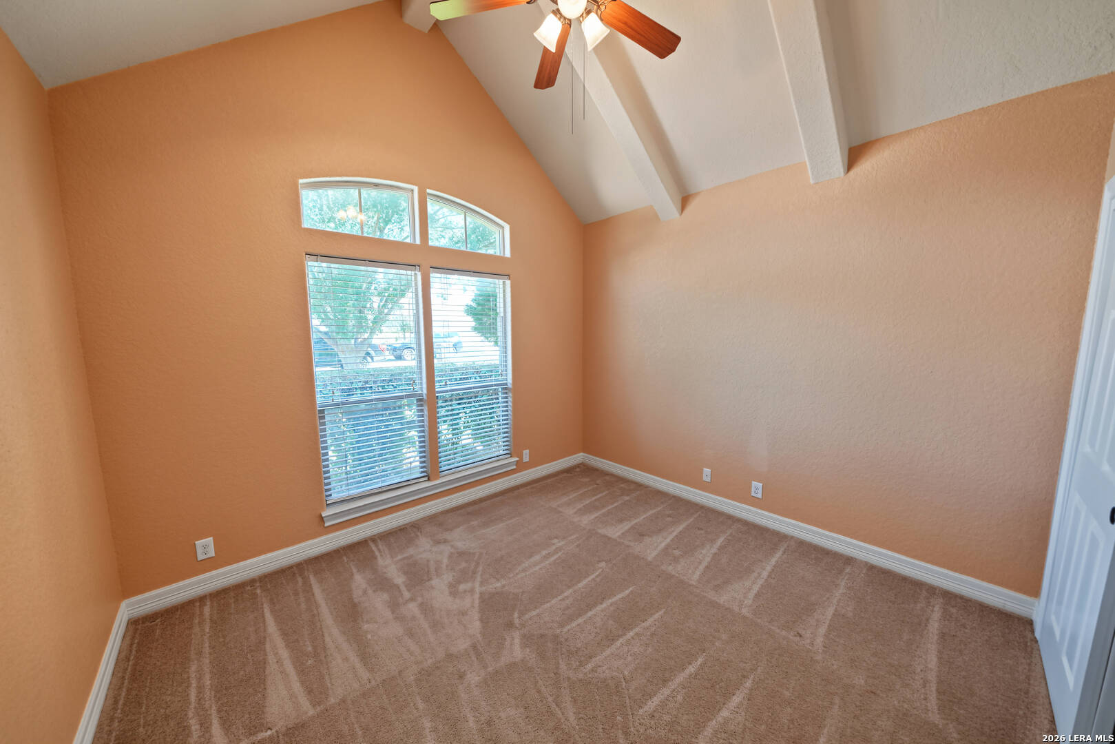 15513 DELL LN, Selma, TX 78154