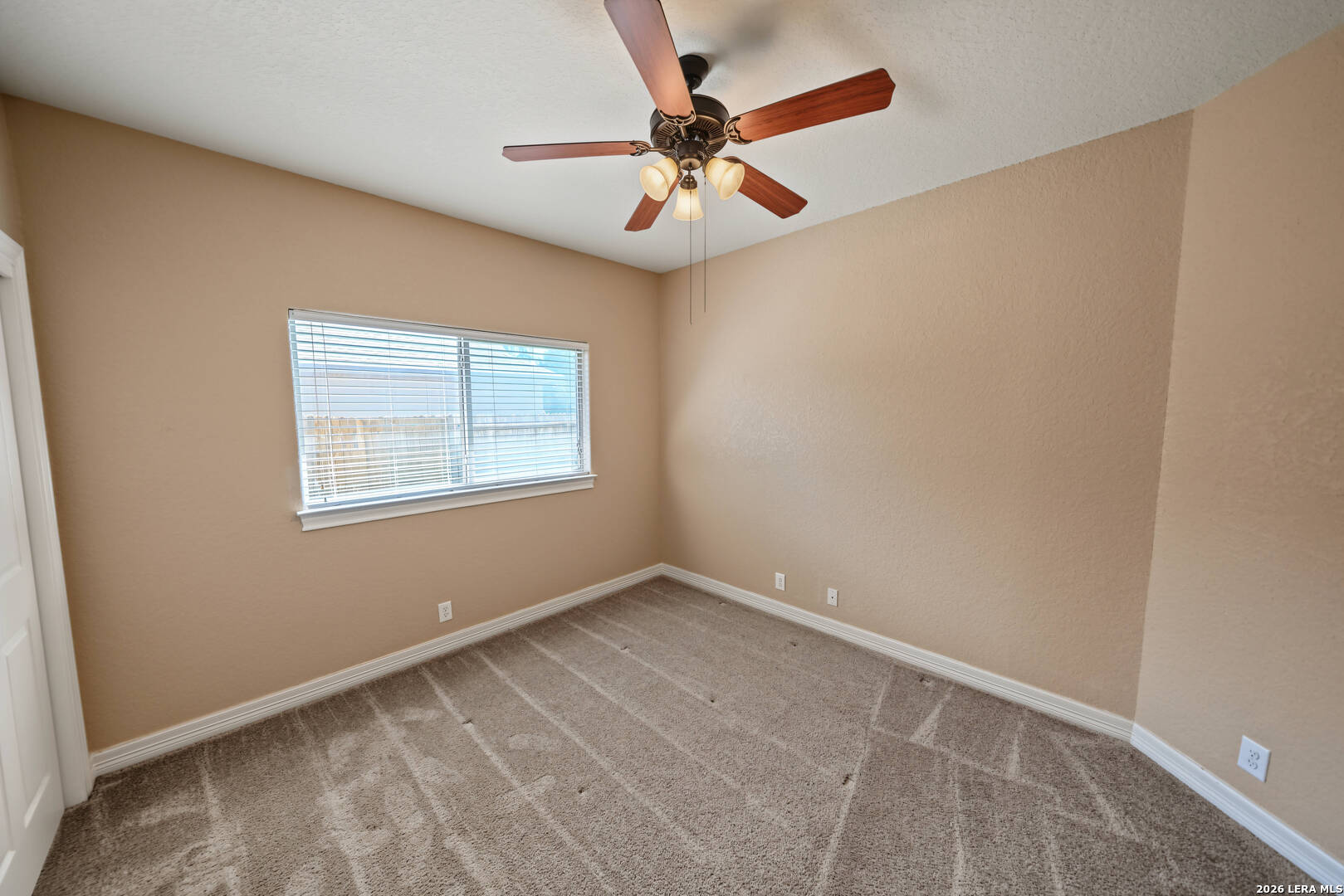 15513 DELL LN, Selma, TX 78154
