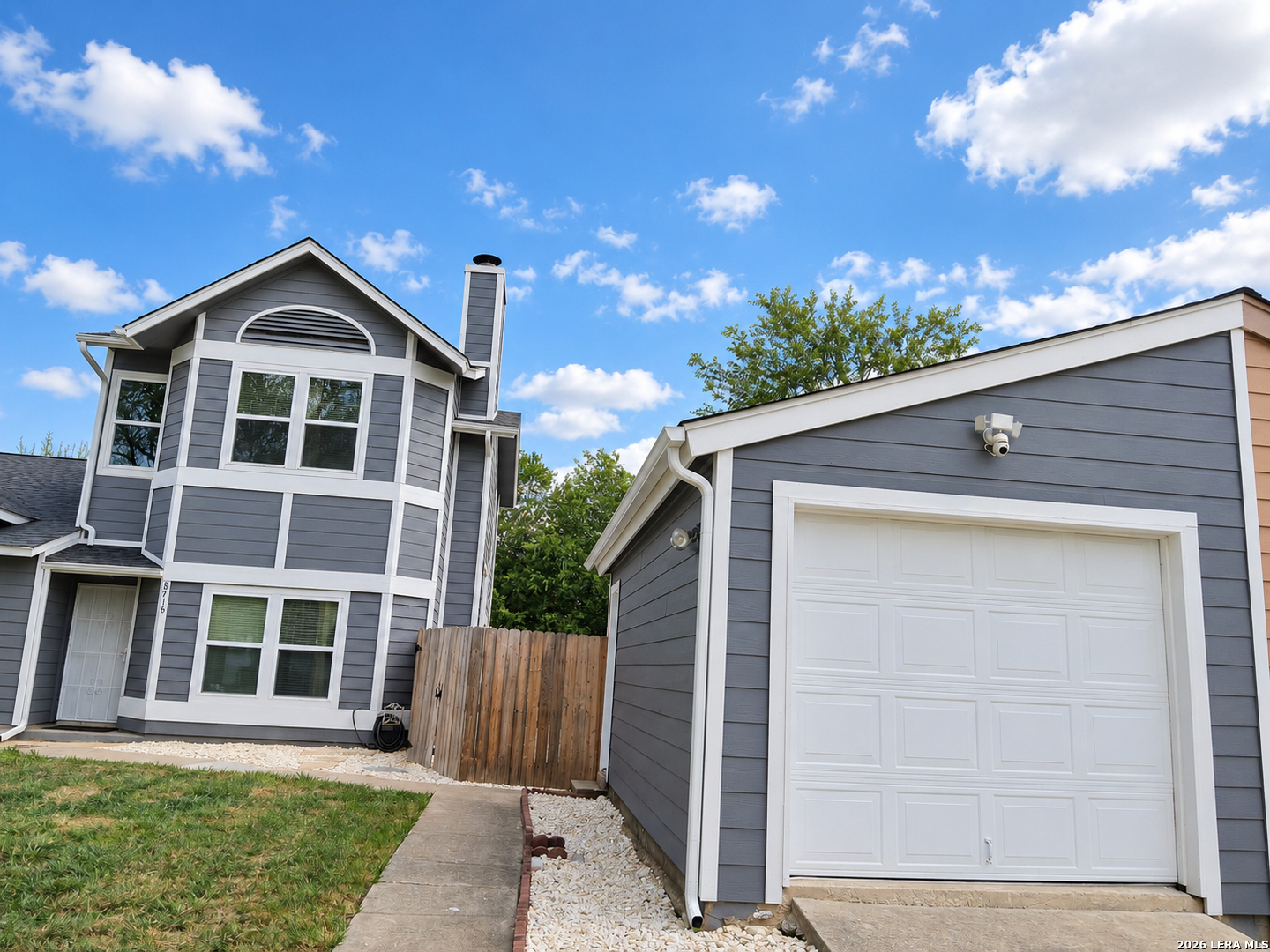 Property photo for 8416 FOREST RIDGE DR, San Antonio, TX