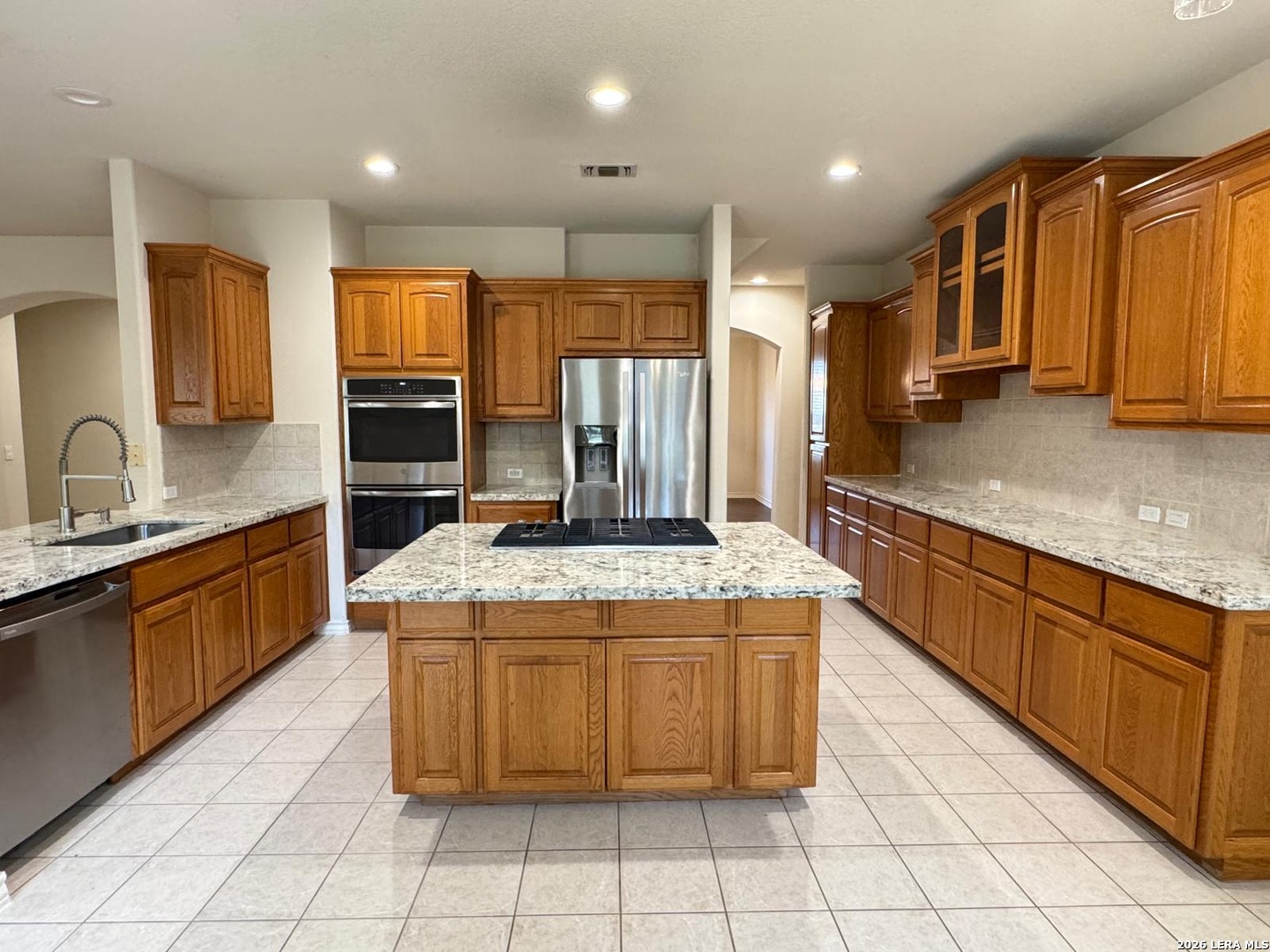20719 Cactus Loop, San Antonio, TX 78258