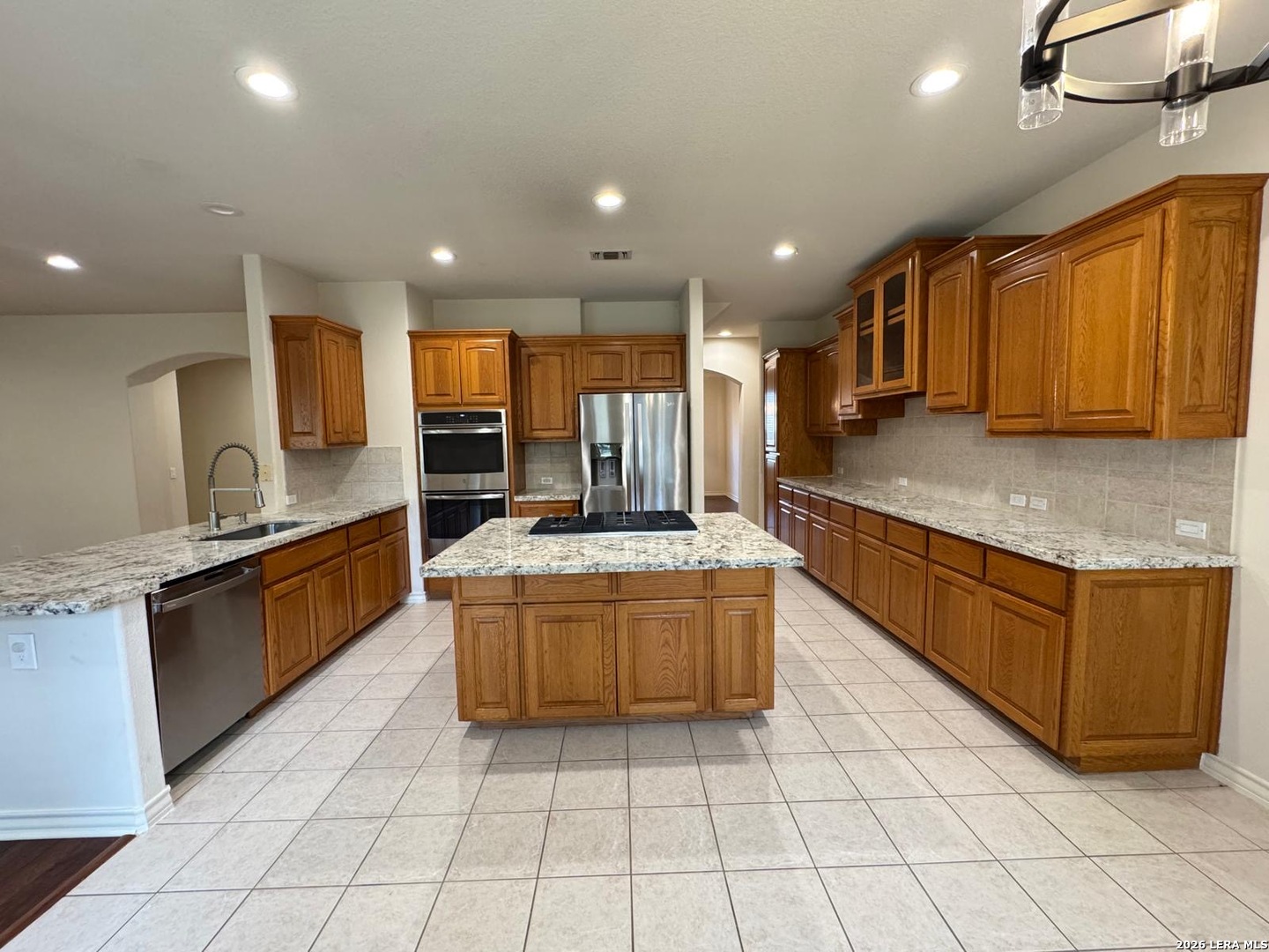 20719 Cactus Loop, San Antonio, TX 78258