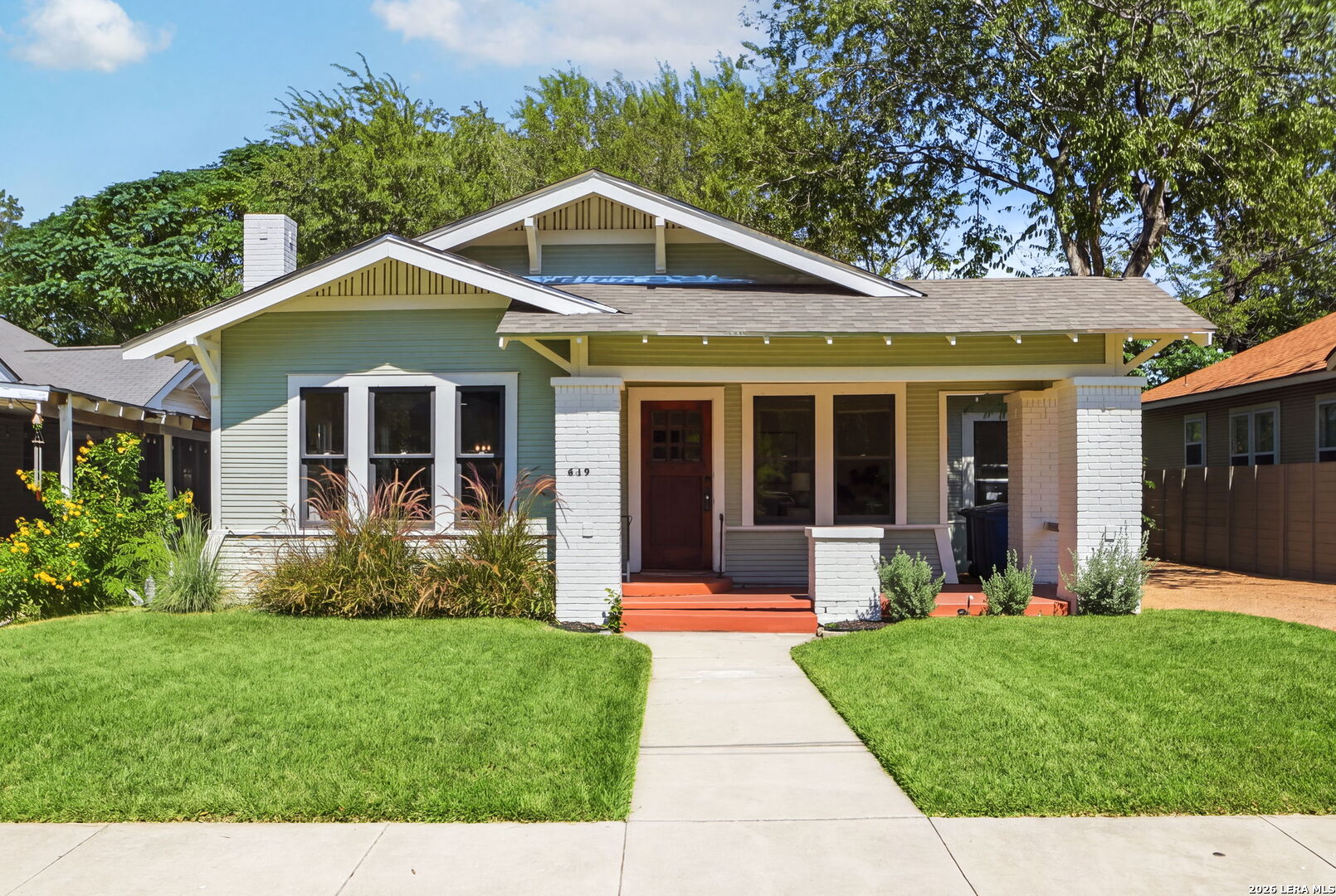 Property photo for 619 W Kings Hwy, San Antonio, TX
