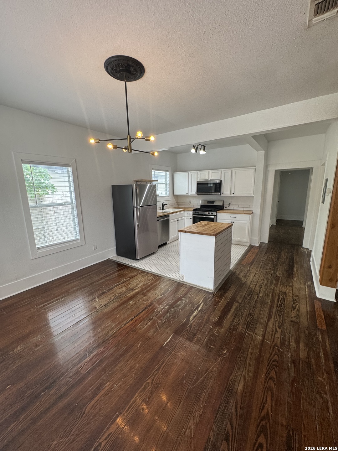 1323 BURNET ST, San Antonio, TX 78202