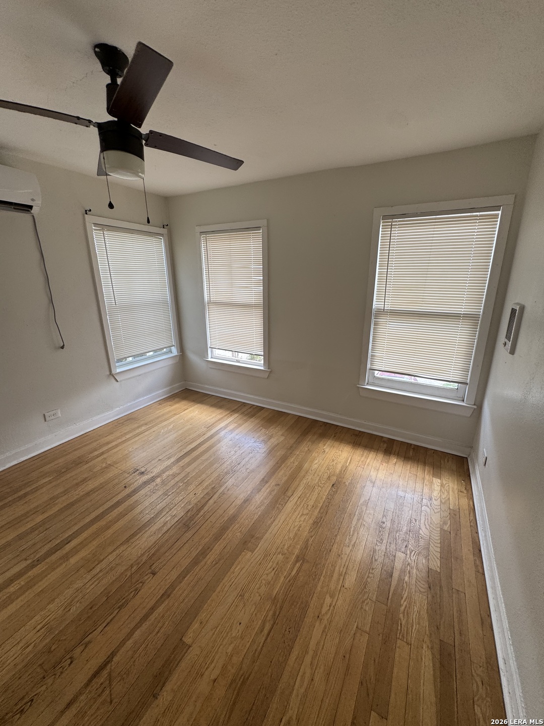 251 CLAREMONT AVE, San Antonio, TX 78209