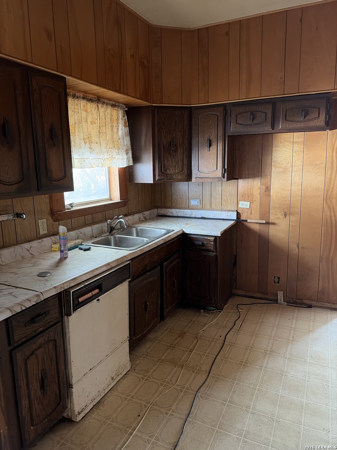 Photo 2 of Single family home for sale at 1215 Virginia Blvd, San Antonio, TX 78203 | MLS# 2022492 | Listing updated on 2026-10-09