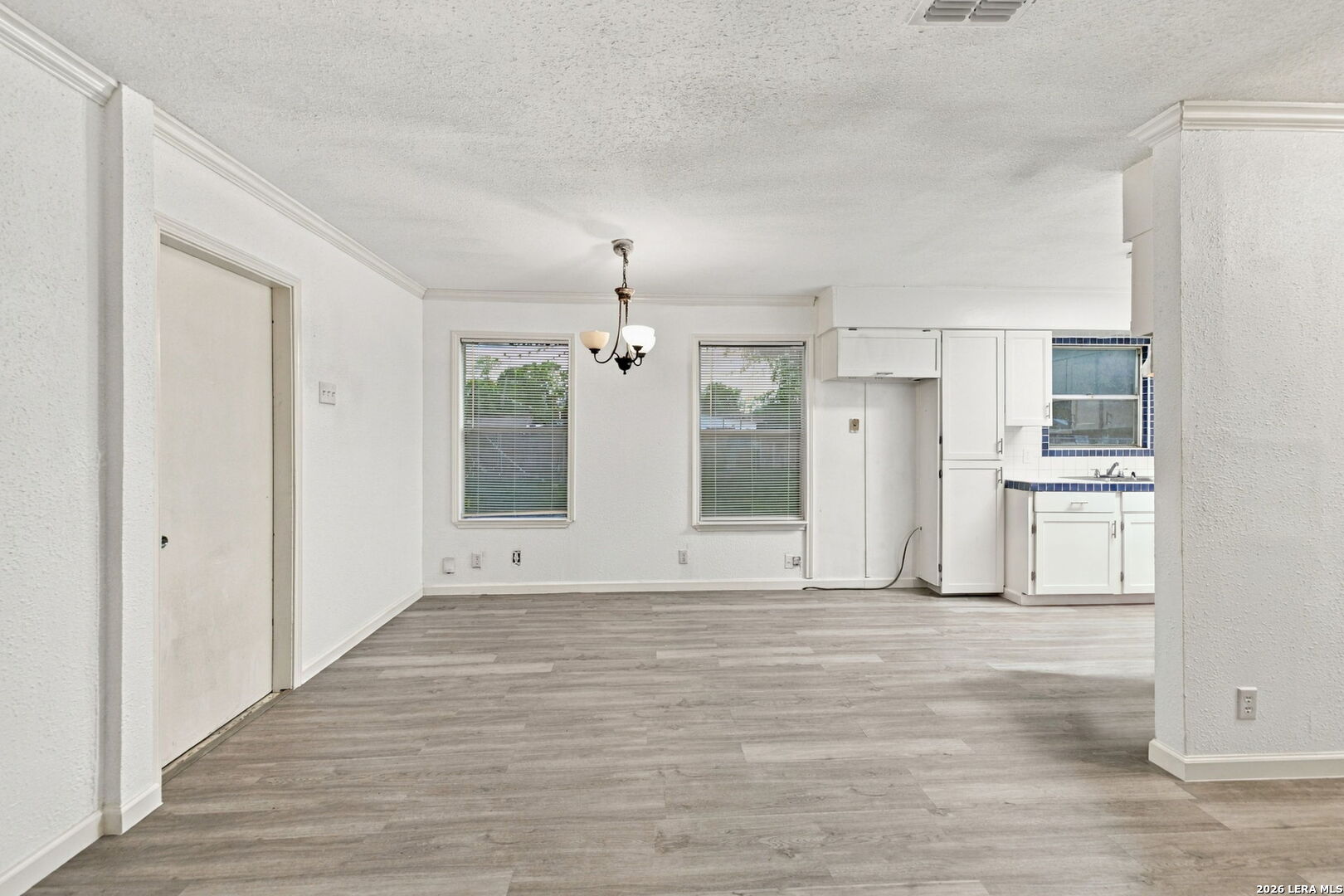 103 CHADWICK DR, San Antonio, TX 78227