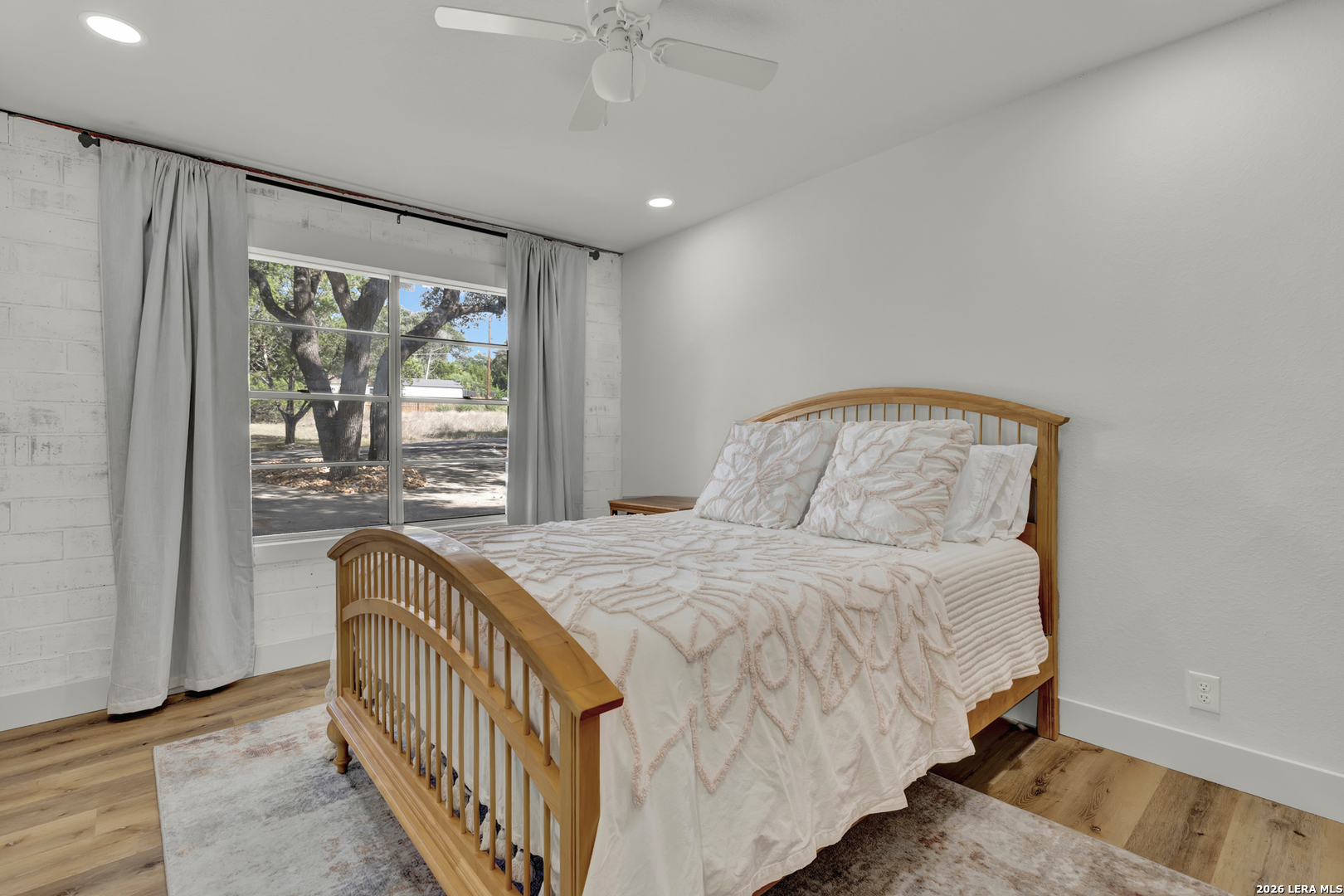 767 VALLEY OAKS DR, Canyon Lake, TX 78133