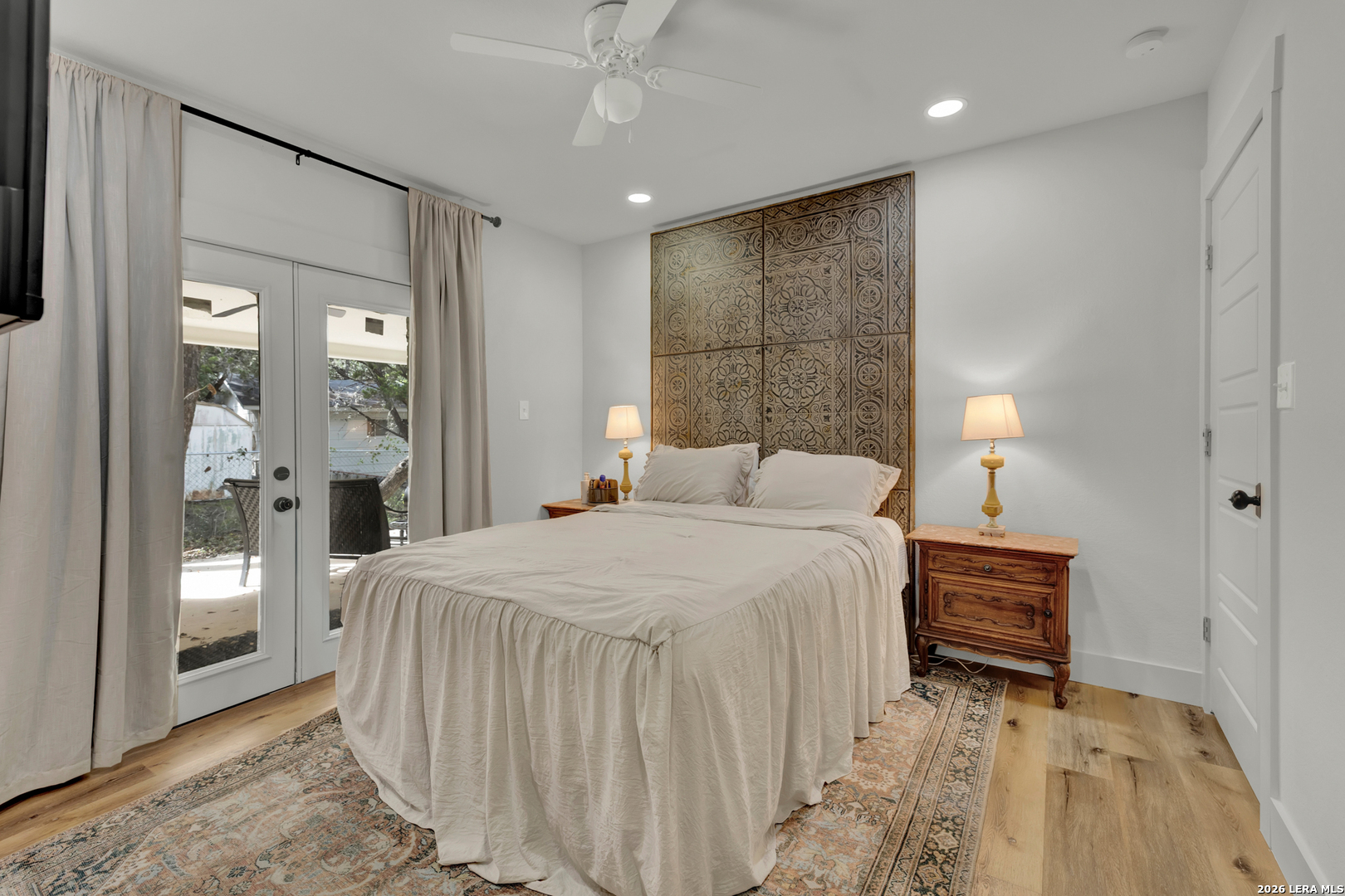 767 VALLEY OAKS DR, Canyon Lake, TX 78133
