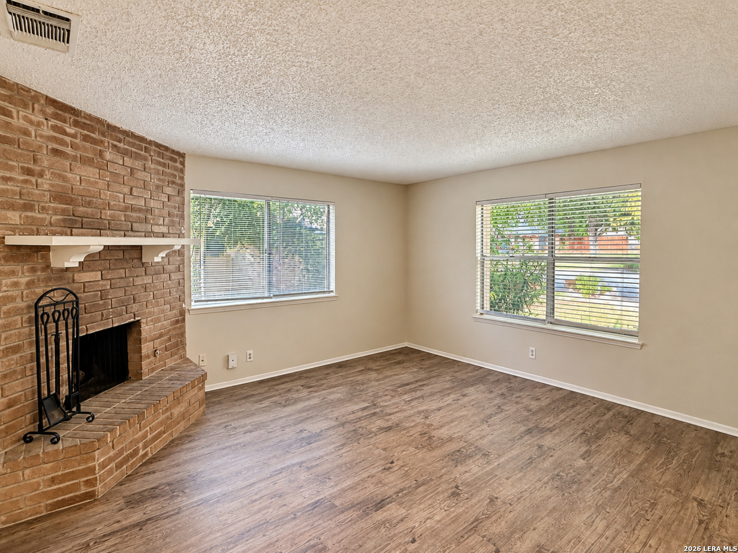 8030 ECHO WIND ST, San Antonio, TX 78250