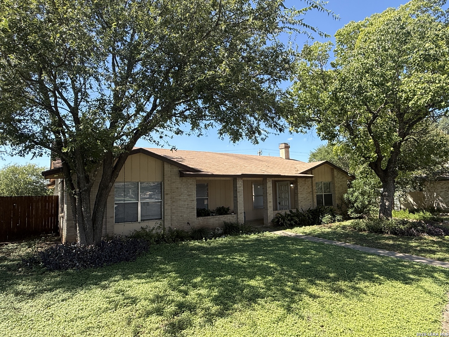 8030 ECHO WIND ST, San Antonio, TX 78250