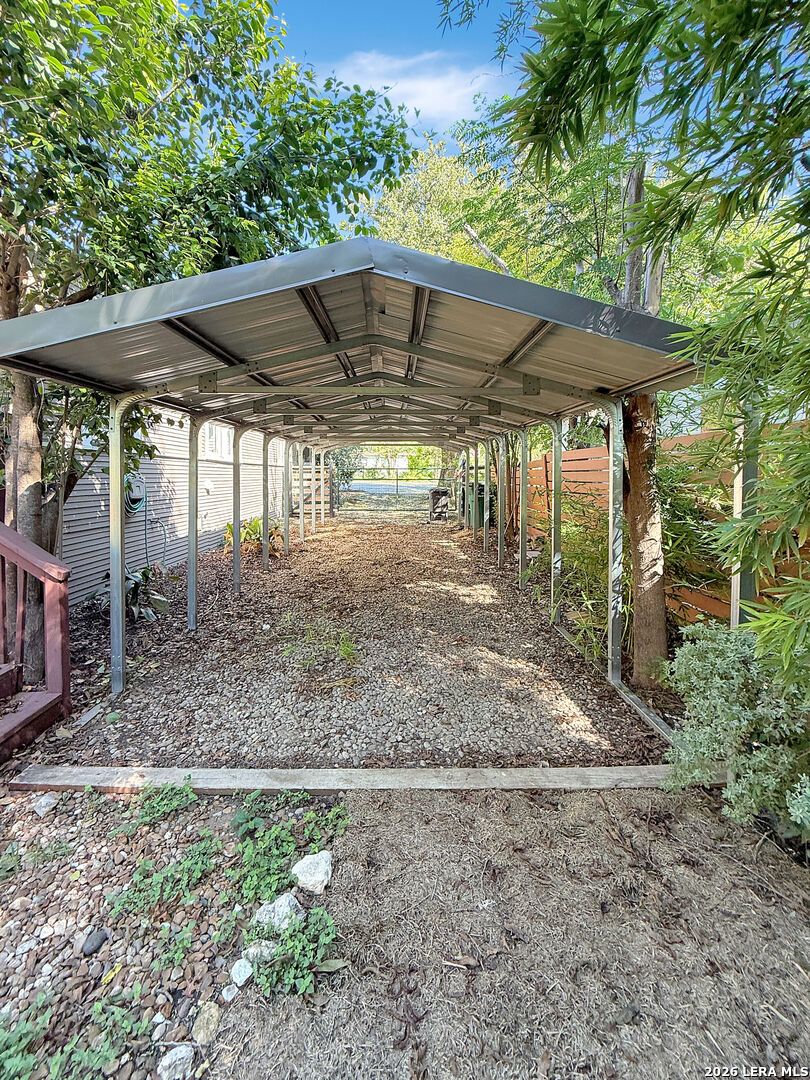 608 E MISTLETOE AVE, San Antonio, TX 78212