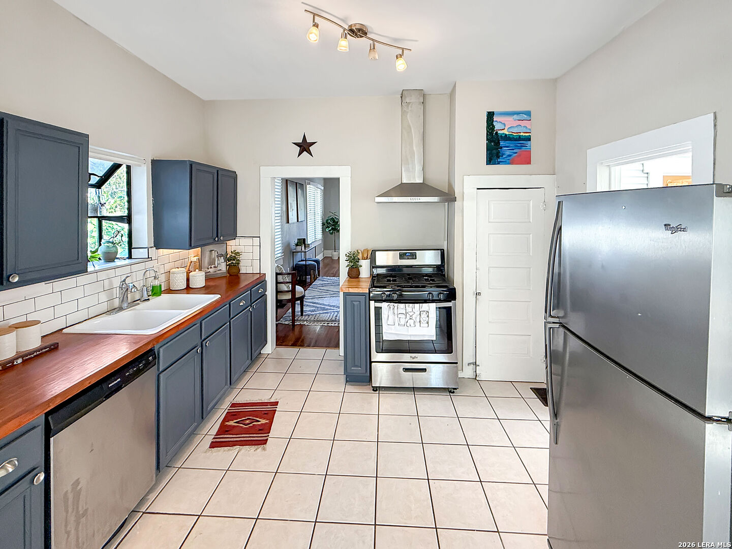 608 E MISTLETOE AVE, San Antonio, TX 78212