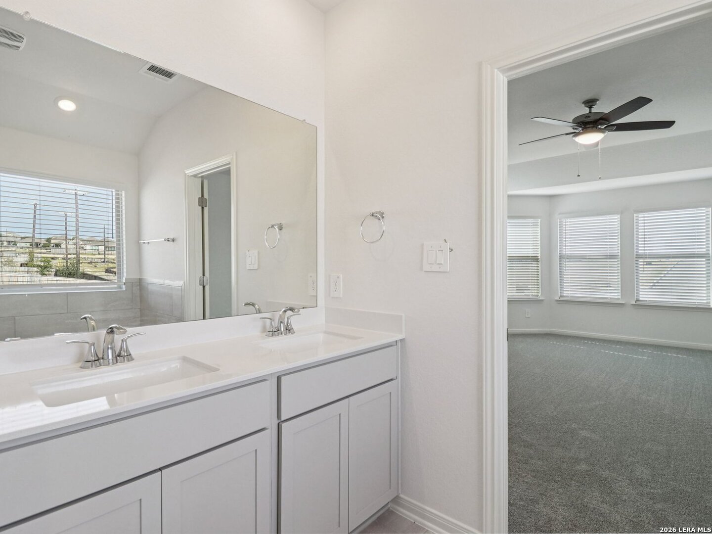 1243 NIKOS HOLW, San Antonio, TX 78245