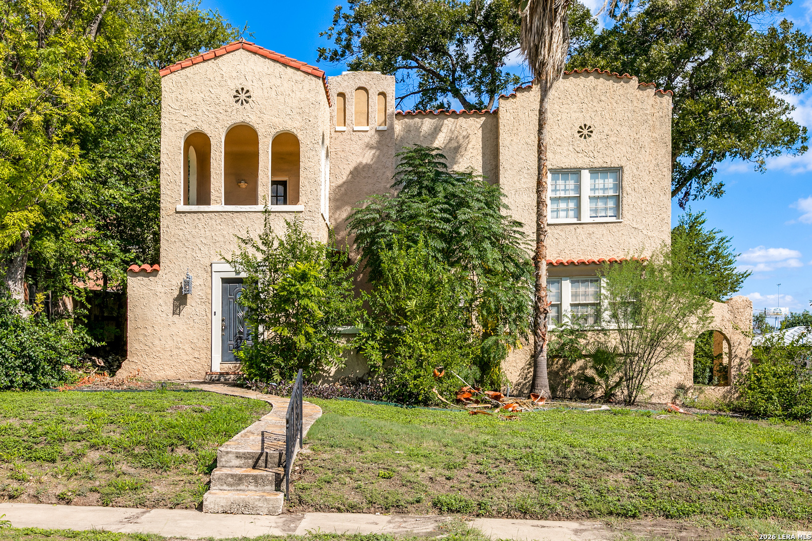 Property photo for 1511 W MISTLETOE AVE, #1, San Antonio, TX