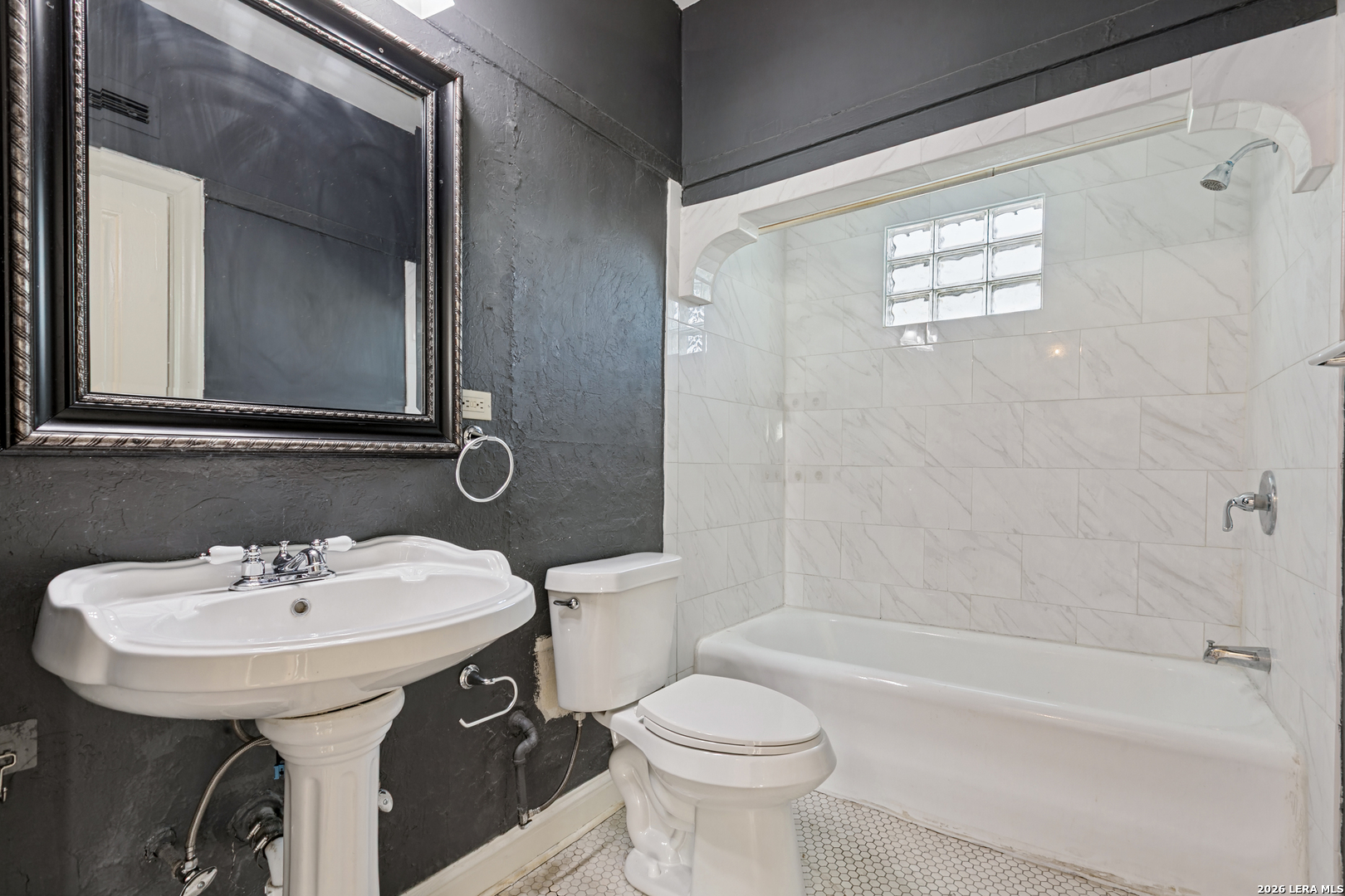 1511 W MISTLETOE AVE, #1, San Antonio, TX 78201