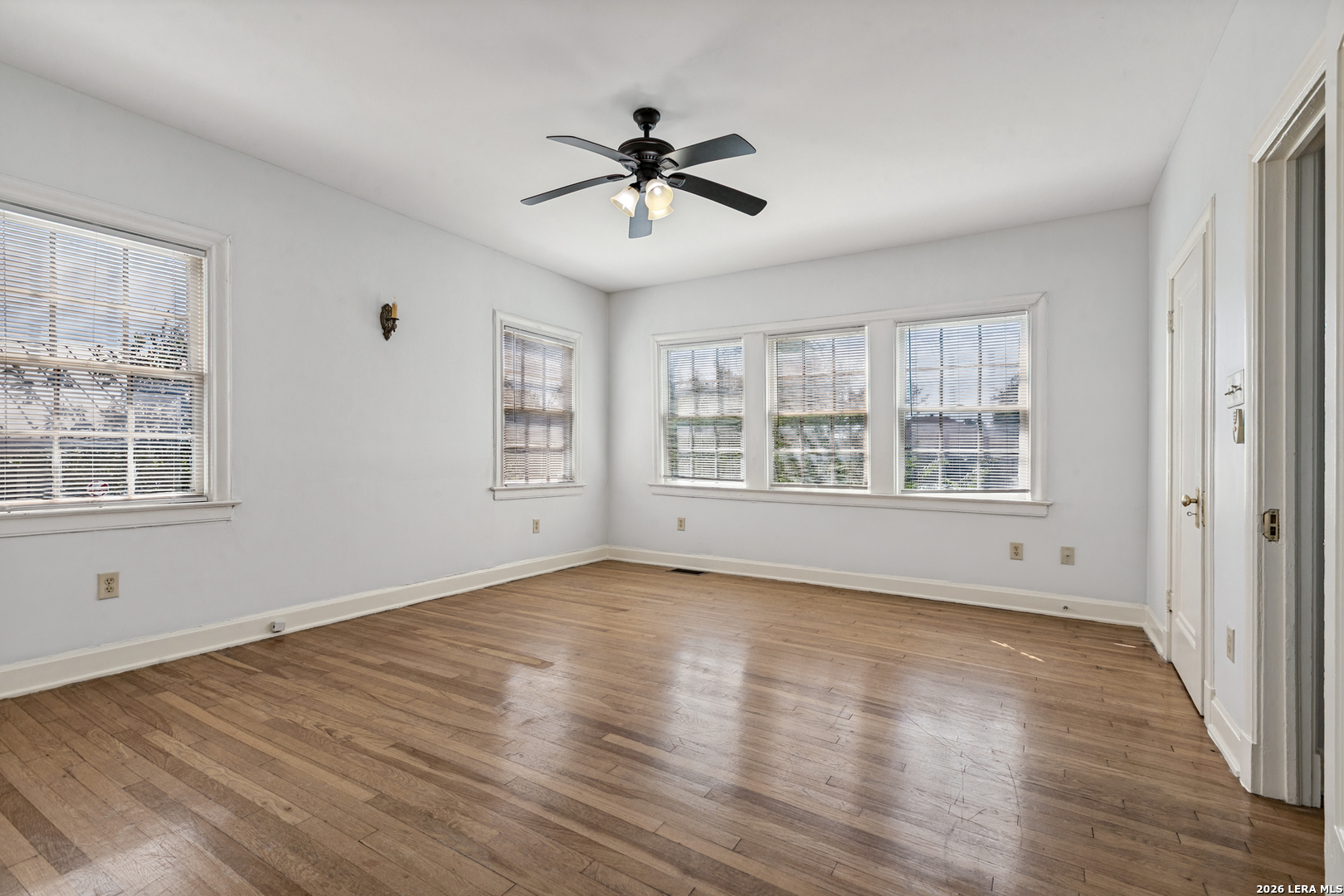 1511 W MISTLETOE AVE, #1, San Antonio, TX 78201