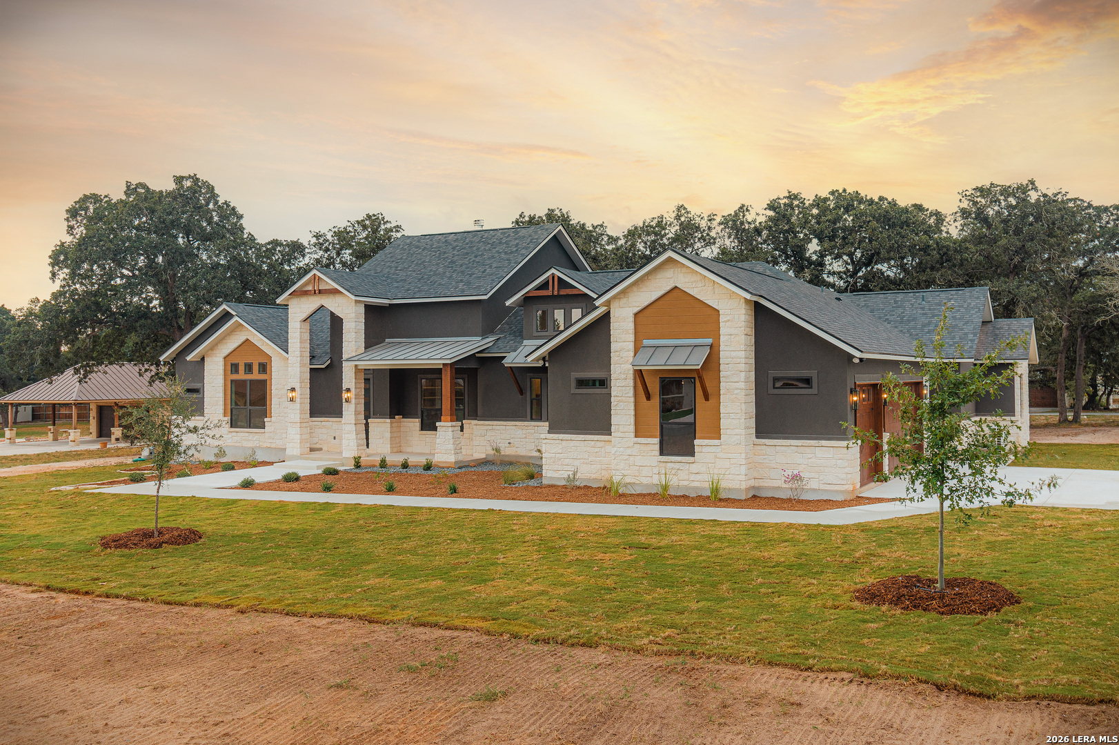 Photo 3 of Sale Pending at 108 Bucks Ln, La Vernia, TX 78121 | MLS# 2022801 | Listing updated on 2026-10-10