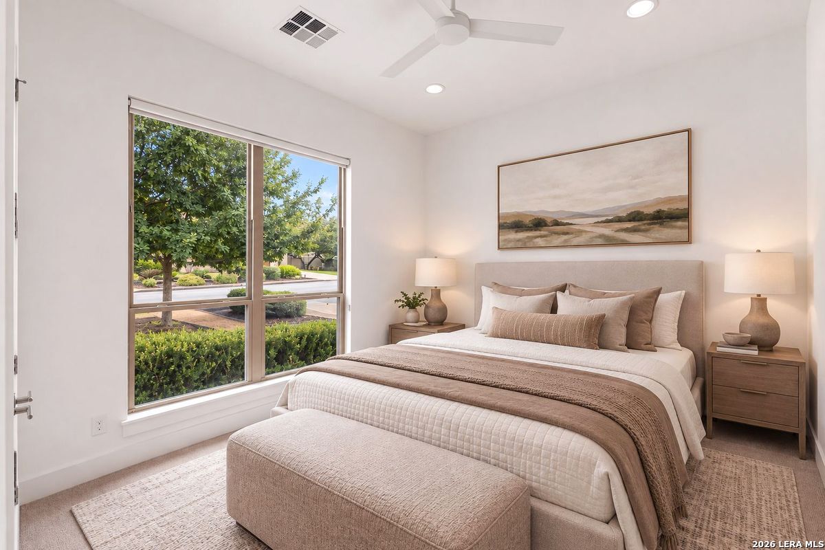 563 TALMADGE LN, Shavano Park, TX 78249