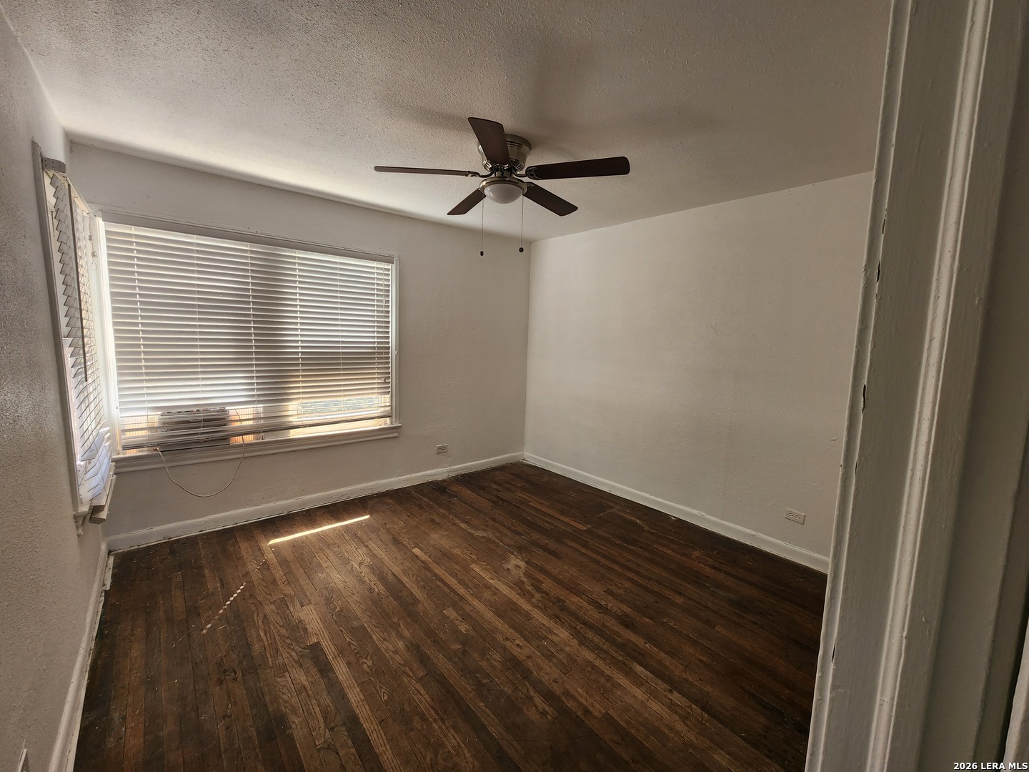 942 SCHLEY AVE, San Antonio, TX 78210