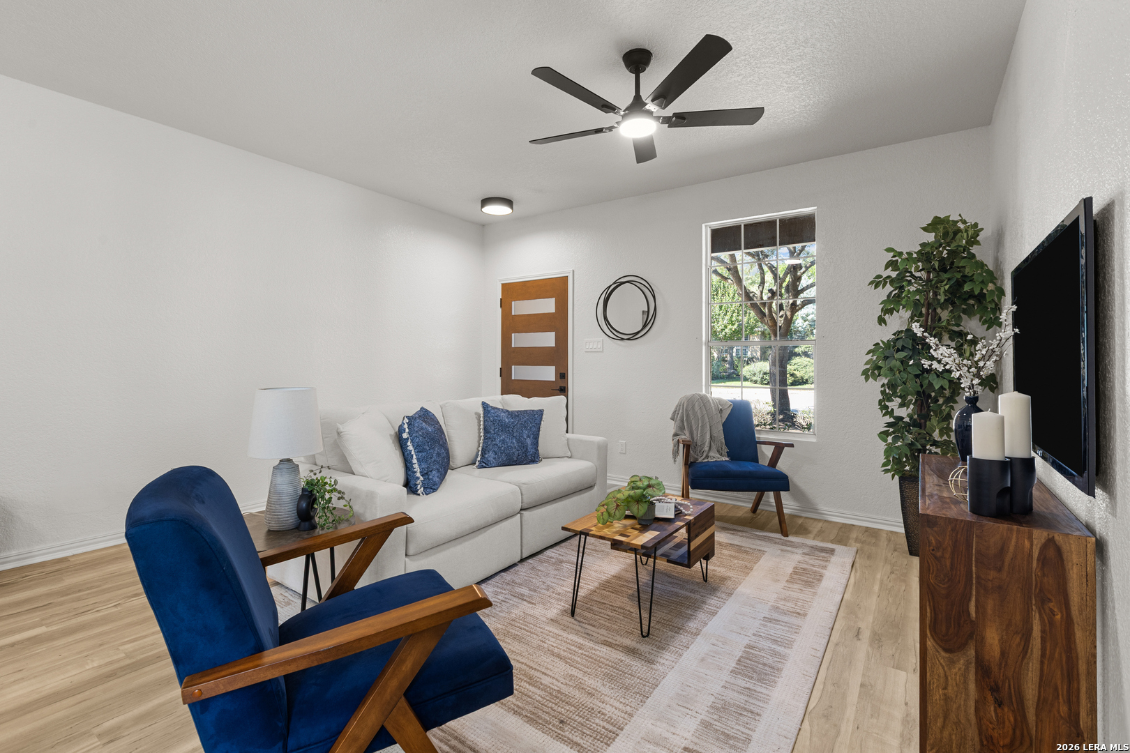 7502 CAMINO MNR, Boerne, TX 78015